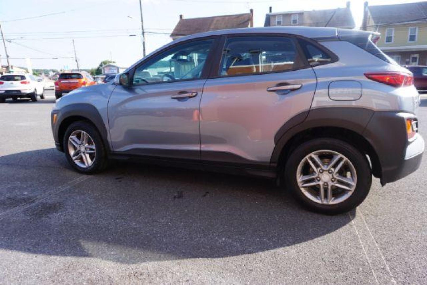 2019 Sonic Silver /Black, cloth Hyundai Kona SE (KM8K12AA2KU) with an 2.0L L4 DOHC 16V engine, 6-Speed Automatic transmission, located at 312 Centre Ave, Schuylkill Haven, PA, 17972, (570) 593-5278, 40.638130, -76.177383 - Universal Garage Door Opener - Photo#9