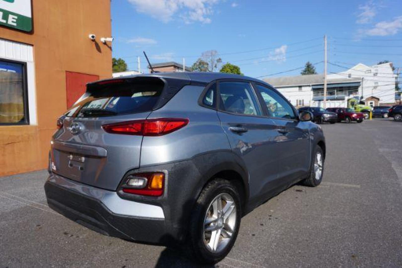 2019 Sonic Silver /Black, cloth Hyundai Kona SE (KM8K12AA2KU) with an 2.0L L4 DOHC 16V engine, 6-Speed Automatic transmission, located at 312 Centre Ave, Schuylkill Haven, PA, 17972, (570) 593-5278, 40.638130, -76.177383 - Universal Garage Door Opener - Photo#14