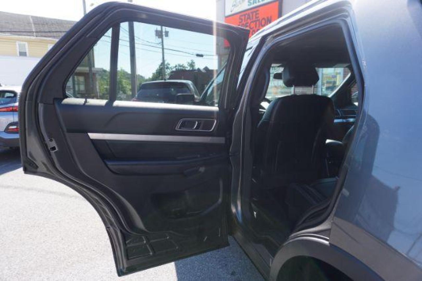 2017 Magnetic Metallic /Ebony Black, leather Ford Explorer XLT 4WD (1FM5K8D87HG) with an 3.5L V6 DOHC 24V engine, 6-Speed Automatic transmission, located at 312 Centre Ave, Schuylkill Haven, PA, 17972, (570) 593-5278, 40.638130, -76.177383 - bluetooth connection, luggage rack, navigation system, rear bucket seats, towing pkg - Photo#36