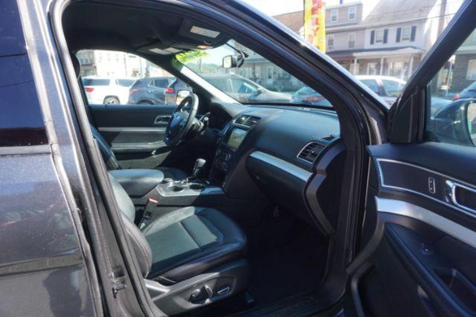 2017 Magnetic Metallic /Ebony Black, leather Ford Explorer XLT 4WD (1FM5K8D87HG) with an 3.5L V6 DOHC 24V engine, 6-Speed Automatic transmission, located at 312 Centre Ave, Schuylkill Haven, PA, 17972, (570) 593-5278, 40.638130, -76.177383 - bluetooth connection, luggage rack, navigation system, rear bucket seats, towing pkg - Photo#61