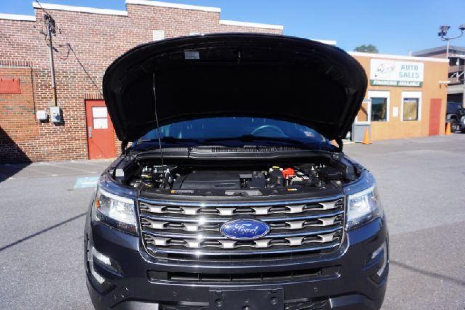 2017 Magnetic Metallic /Ebony Black, leather Ford Explorer XLT 4WD (1FM5K8D87HG) with an 3.5L V6 DOHC 24V engine, 6-Speed Automatic transmission, located at 312 Centre Ave, Schuylkill Haven, PA, 17972, (570) 593-5278, 40.638130, -76.177383 - bluetooth connection, luggage rack, navigation system, rear bucket seats, towing pkg - Photo#65