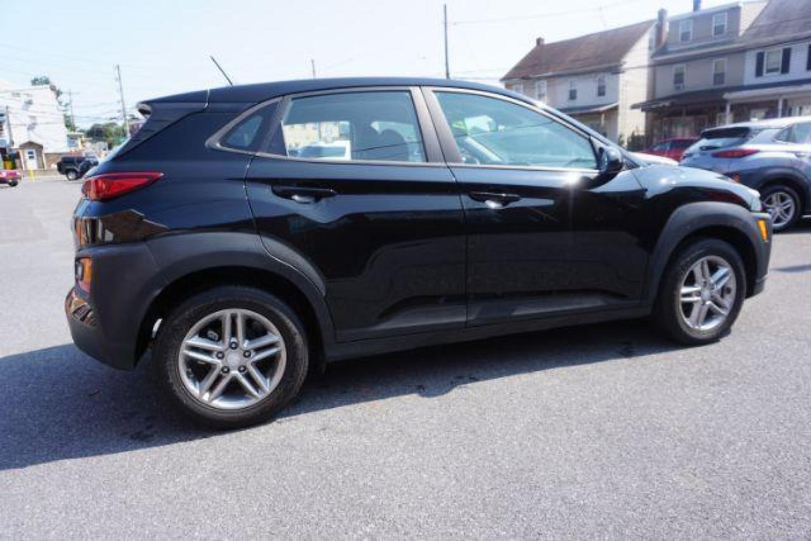 2021 black /black Hyundai Kona SE (KM8K12AA8MU) with an 2.0L L4 DOHC 16V engine, 6-Speed Automatic transmission, located at 312 Centre Ave, Schuylkill Haven, PA, 17972, (570) 593-5278, 40.638130, -76.177383 - Photo#10