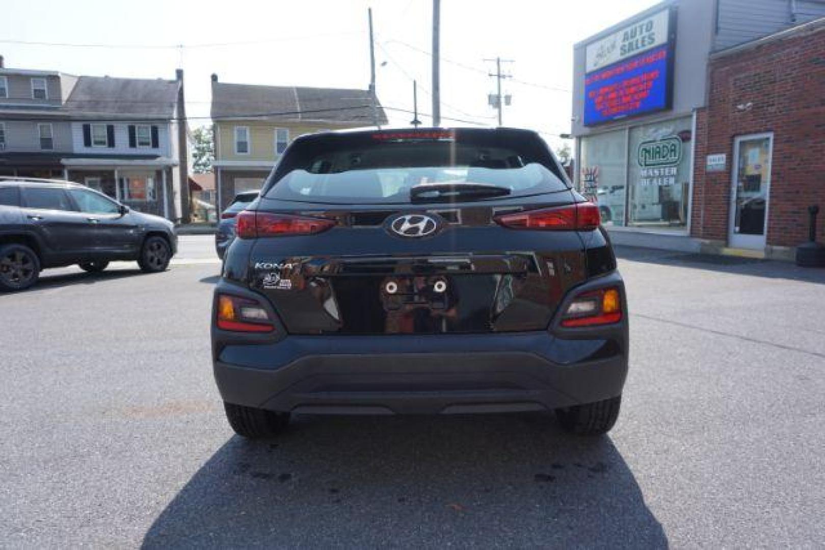 2021 black /black Hyundai Kona SE (KM8K12AA8MU) with an 2.0L L4 DOHC 16V engine, 6-Speed Automatic transmission, located at 312 Centre Ave, Schuylkill Haven, PA, 17972, (570) 593-5278, 40.638130, -76.177383 - Photo#12