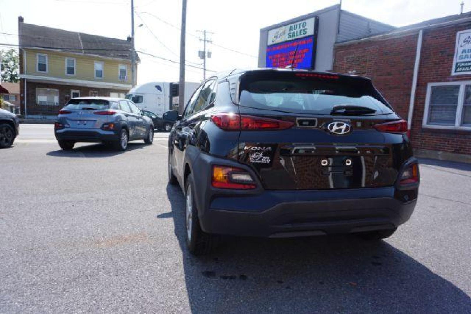 2021 black /black Hyundai Kona SE (KM8K12AA8MU) with an 2.0L L4 DOHC 16V engine, 6-Speed Automatic transmission, located at 312 Centre Ave, Schuylkill Haven, PA, 17972, (570) 593-5278, 40.638130, -76.177383 - Photo#13