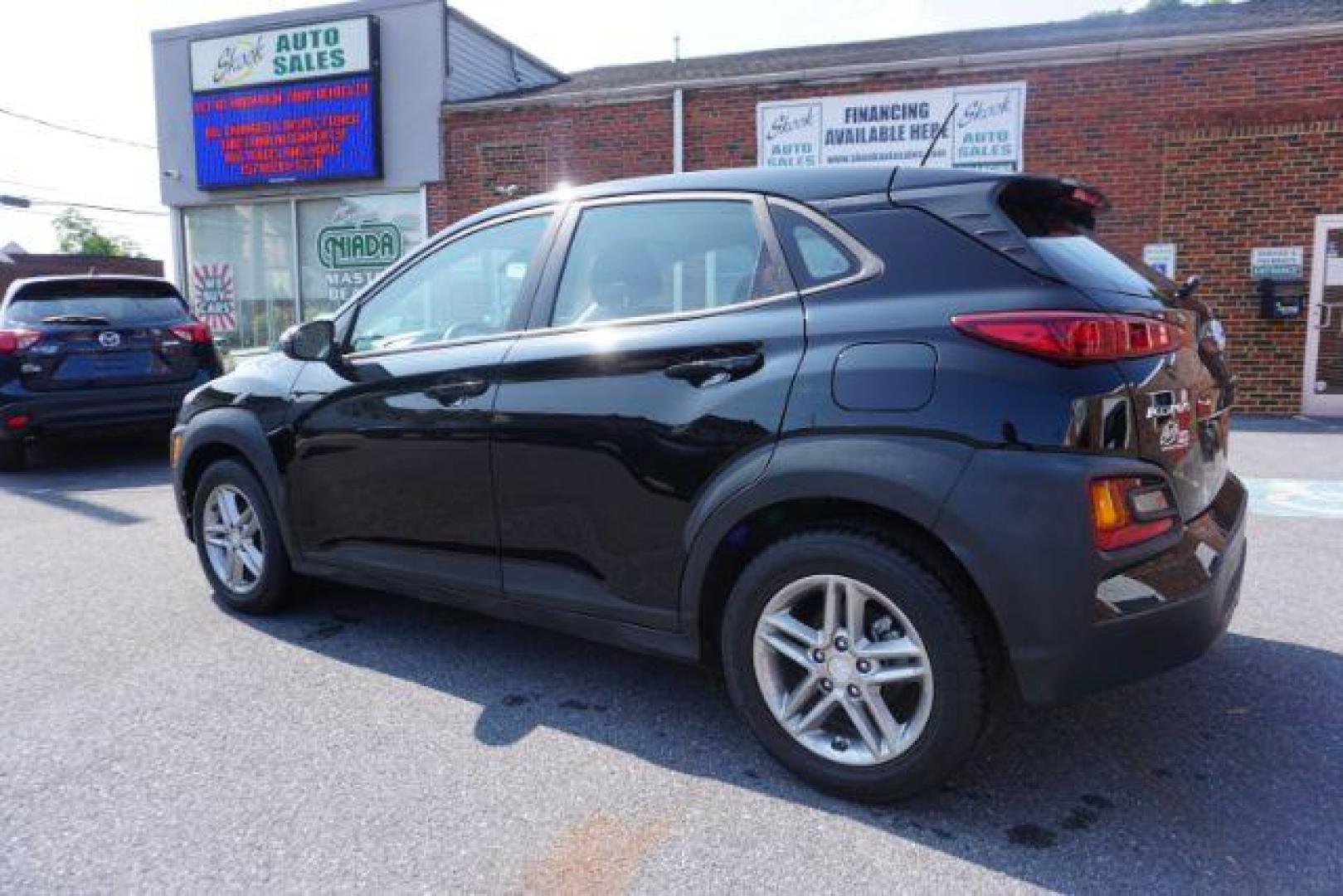 2021 black /black Hyundai Kona SE (KM8K12AA8MU) with an 2.0L L4 DOHC 16V engine, 6-Speed Automatic transmission, located at 312 Centre Ave, Schuylkill Haven, PA, 17972, (570) 593-5278, 40.638130, -76.177383 - Photo#15