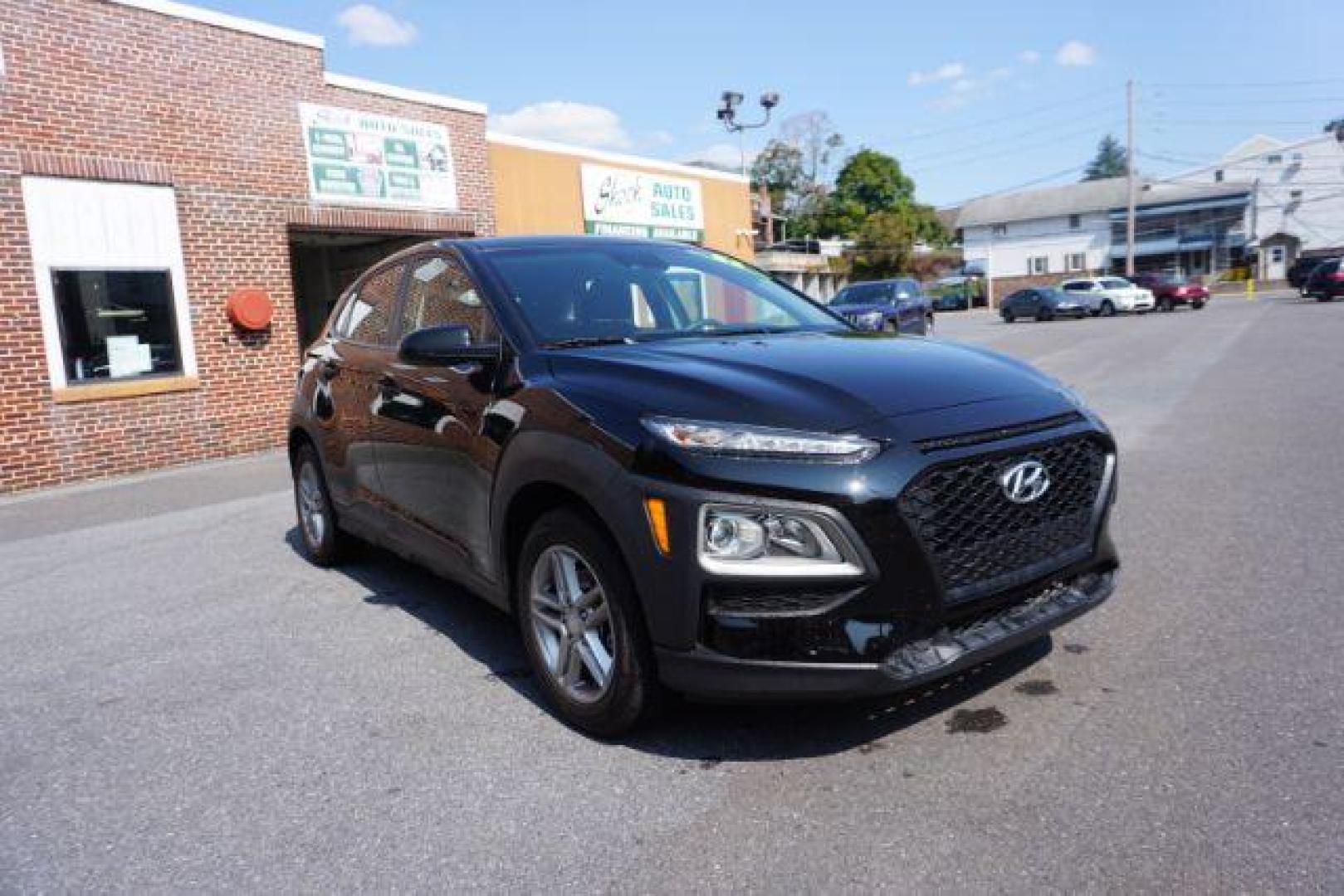 2021 black /black Hyundai Kona SE (KM8K12AA8MU) with an 2.0L L4 DOHC 16V engine, 6-Speed Automatic transmission, located at 312 Centre Ave, Schuylkill Haven, PA, 17972, (570) 593-5278, 40.638130, -76.177383 - Photo#7