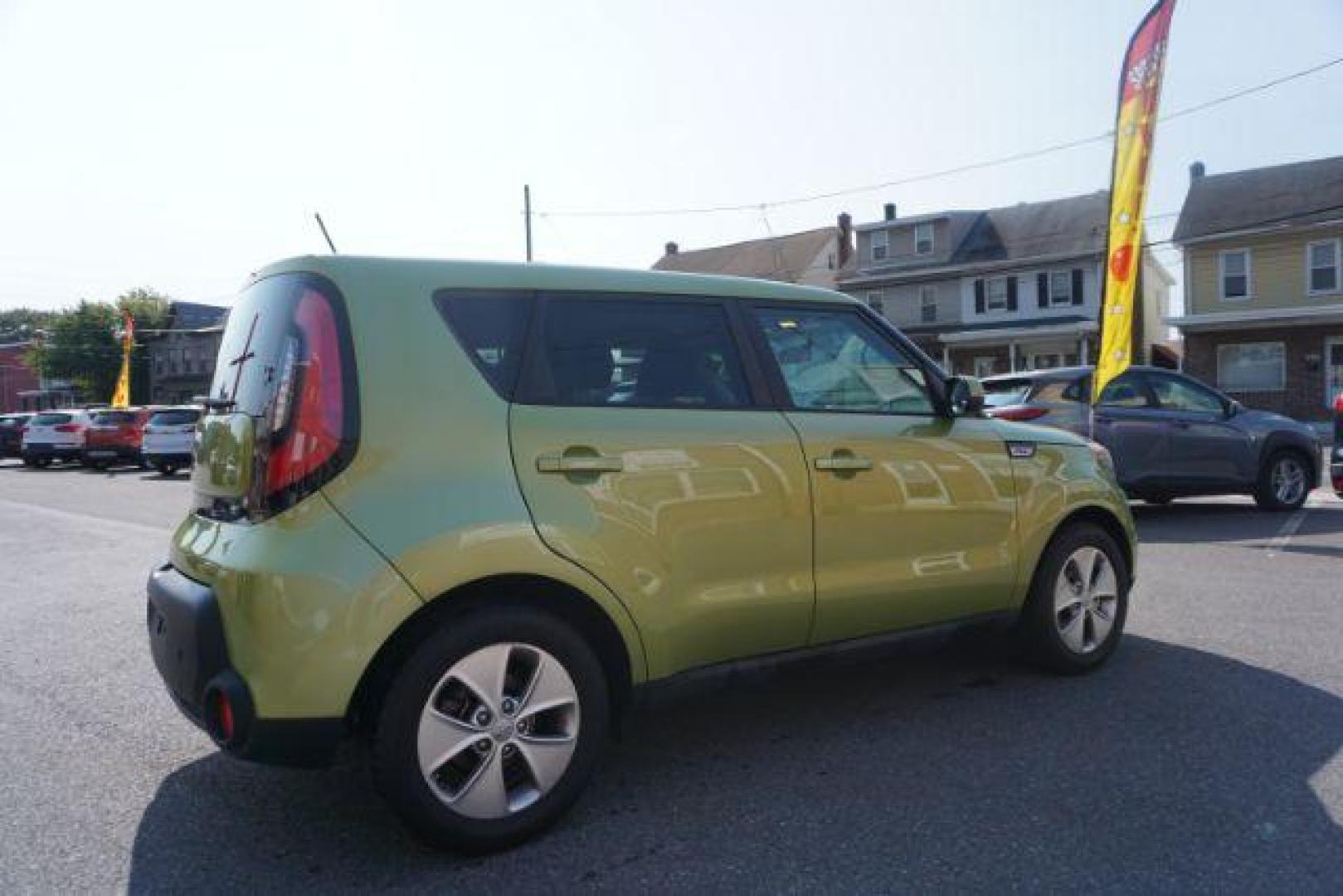 2015 Alien II /Black Kia Soul Base (KNDJN2A27F7) with an 1.6L L4 DOHC 16V engine, located at 312 Centre Ave, Schuylkill Haven, PA, 17972, (570) 593-5278, 40.638130, -76.177383 - aluminum/alloy wheels, back up camera - Photo#11