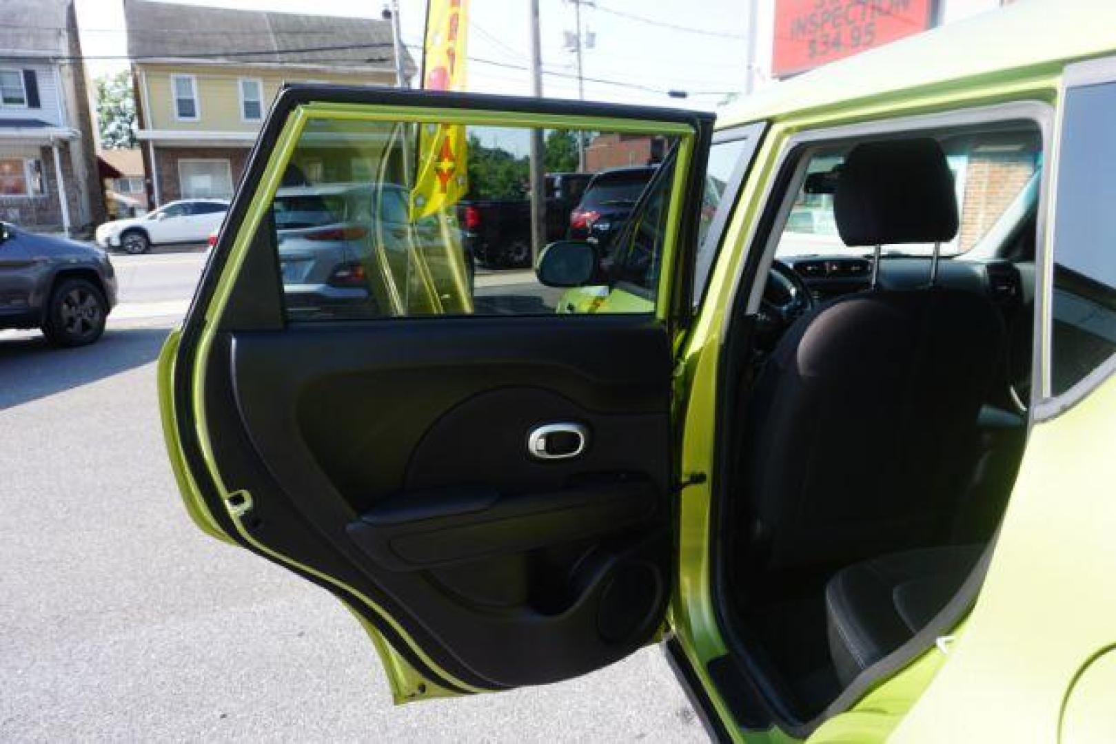 2015 Alien II /Black Kia Soul Base (KNDJN2A27F7) with an 1.6L L4 DOHC 16V engine, located at 312 Centre Ave, Schuylkill Haven, PA, 17972, (570) 593-5278, 40.638130, -76.177383 - aluminum/alloy wheels, back up camera - Photo#33