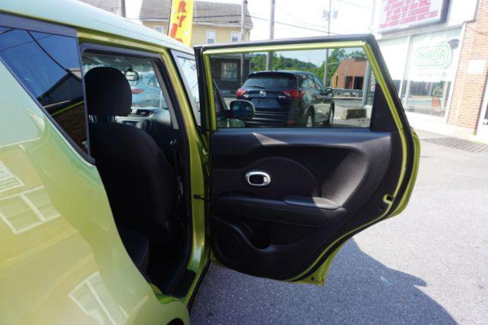 2015 Alien II /Black Kia Soul Base (KNDJN2A27F7) with an 1.6L L4 DOHC 16V engine, located at 312 Centre Ave, Schuylkill Haven, PA, 17972, (570) 593-5278, 40.638130, -76.177383 - aluminum/alloy wheels, back up camera - Photo#44