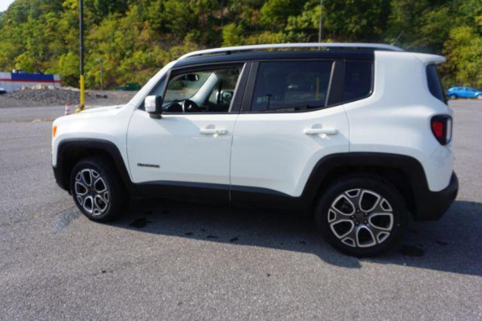 2017 Alpine White /Black, leather Jeep Renegade Limited 4WD (ZACCJBDB1HP) with an 2.4L L4 DOHC 16V engine, 9-Speed Automatic transmission, located at 312 Centre Ave, Schuylkill Haven, PA, 17972, (570) 593-5278, 40.638130, -76.177383 - Photo#10