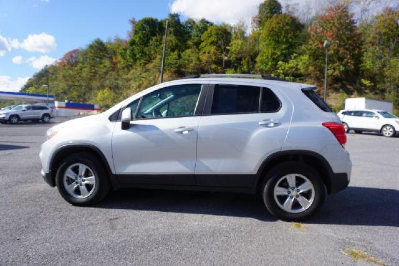 2021 silver /black leather Chevrolet Trax LT AWD (KL7CJPSB9MB) with an 1.4L L4 DOHC 16V engine, 6-Speed Automatic transmission, located at 312 Centre Ave, Schuylkill Haven, PA, 17972, (570) 593-5278, 40.638130, -76.177383 - luggage rack - Photo#10