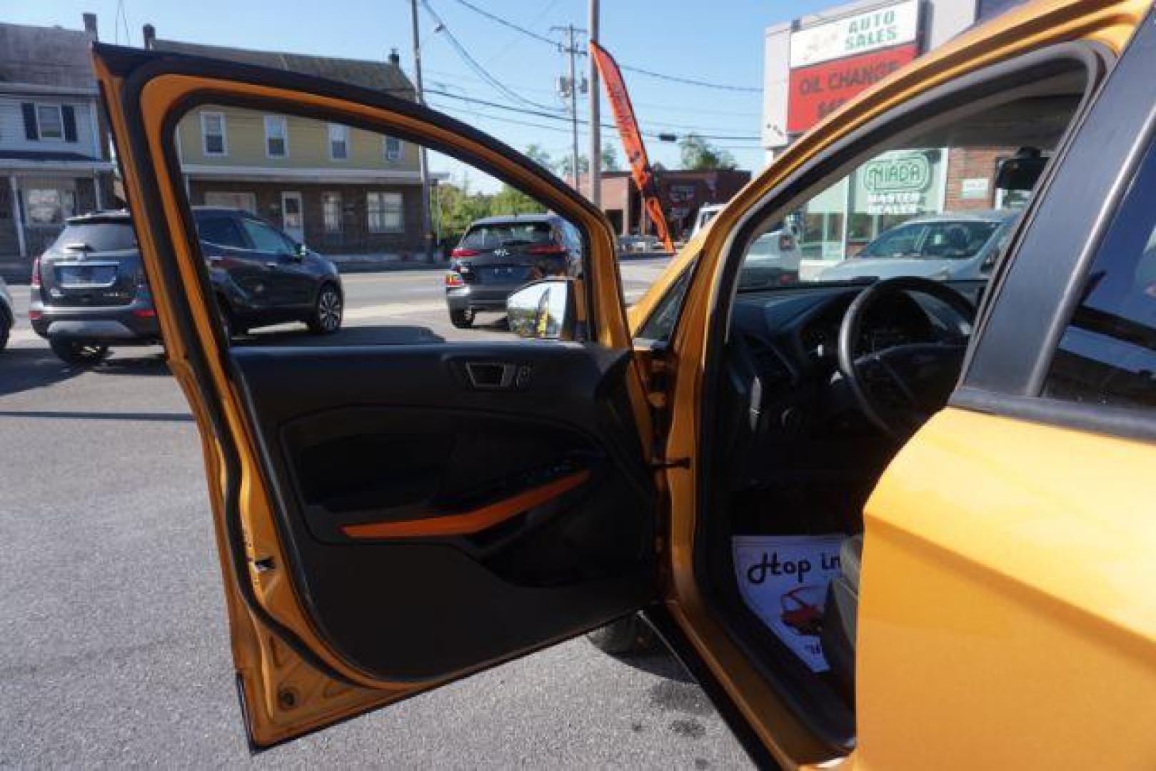 2021 yellow gold /black cloth Ford EcoSport SE AWD (MAJ6S3GL3MC) with an 2.0L L4 DOHC 16V engine, 6-Speed Automatic transmission, located at 312 Centre Ave, Schuylkill Haven, PA, 17972, (570) 593-5278, 40.638130, -76.177383 - LUGGAGE RACK, REMOTE ENGINE STARTER - Photo#18