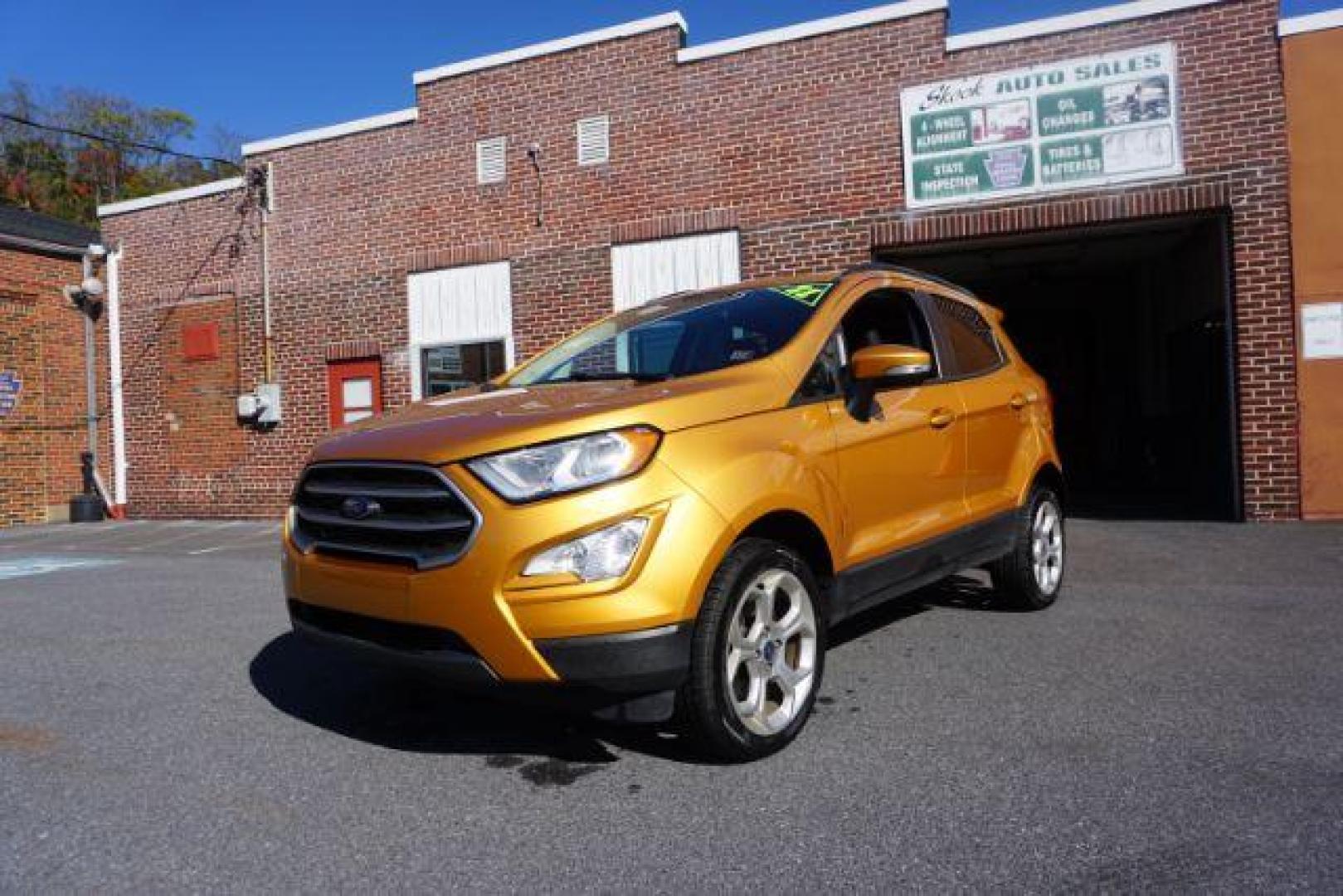 2021 yellow gold /black cloth Ford EcoSport SE AWD (MAJ6S3GL3MC) with an 2.0L L4 DOHC 16V engine, 6-Speed Automatic transmission, located at 312 Centre Ave, Schuylkill Haven, PA, 17972, (570) 593-5278, 40.638130, -76.177383 - LUGGAGE RACK, REMOTE ENGINE STARTER - Photo#1