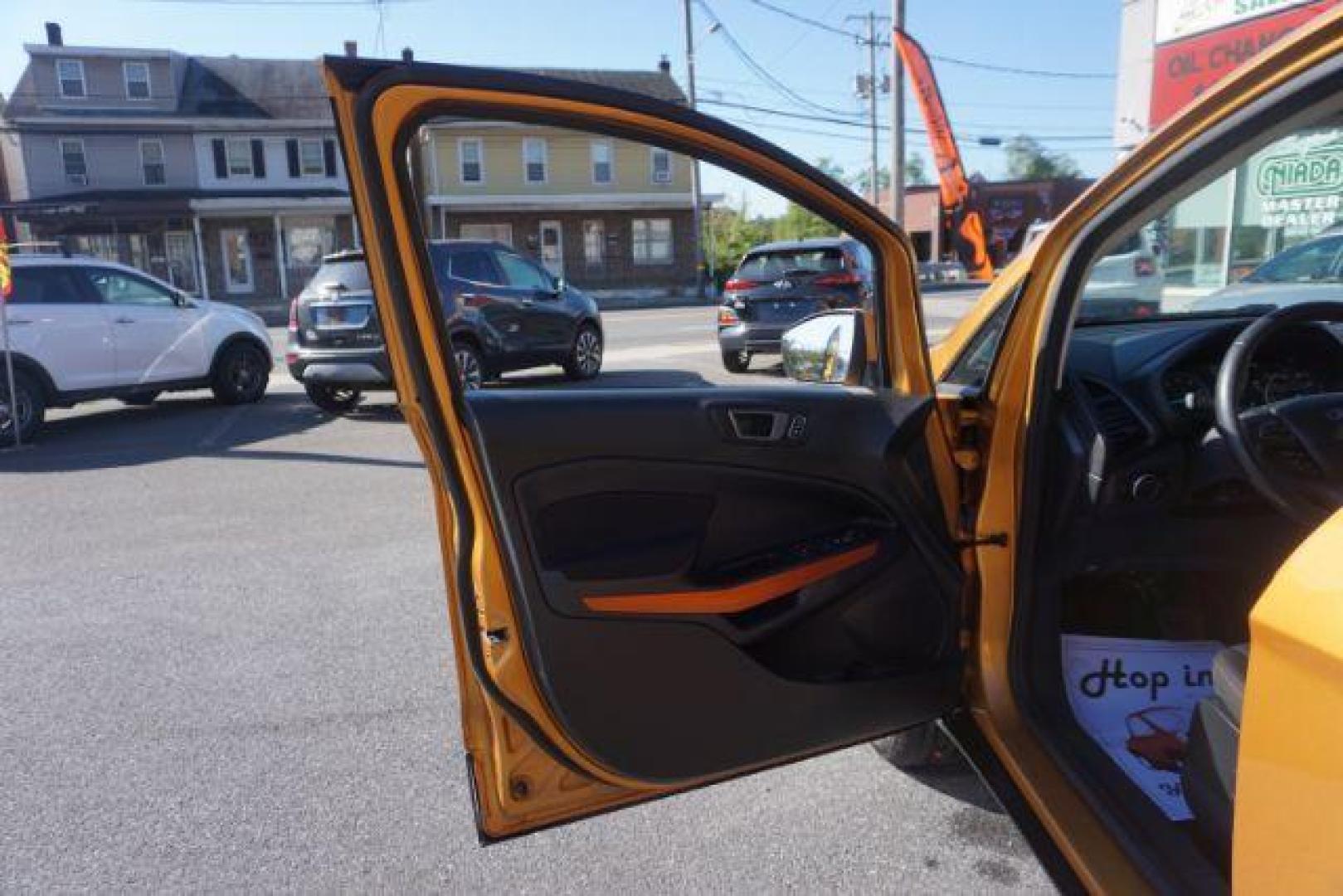 2021 yellow gold /black cloth Ford EcoSport SE AWD (MAJ6S3GL3MC) with an 2.0L L4 DOHC 16V engine, 6-Speed Automatic transmission, located at 312 Centre Ave, Schuylkill Haven, PA, 17972, (570) 593-5278, 40.638130, -76.177383 - LUGGAGE RACK, REMOTE ENGINE STARTER - Photo#19