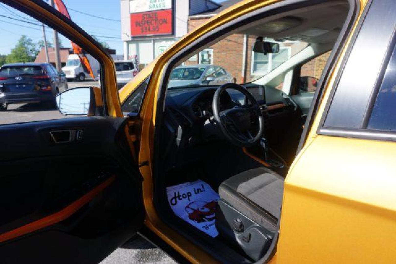 2021 yellow gold /black cloth Ford EcoSport SE AWD (MAJ6S3GL3MC) with an 2.0L L4 DOHC 16V engine, 6-Speed Automatic transmission, located at 312 Centre Ave, Schuylkill Haven, PA, 17972, (570) 593-5278, 40.638130, -76.177383 - LUGGAGE RACK, REMOTE ENGINE STARTER - Photo#20