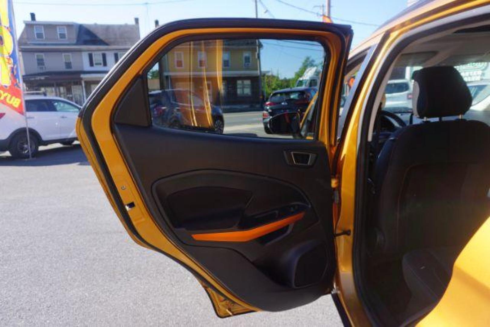 2021 yellow gold /black cloth Ford EcoSport SE AWD (MAJ6S3GL3MC) with an 2.0L L4 DOHC 16V engine, 6-Speed Automatic transmission, located at 312 Centre Ave, Schuylkill Haven, PA, 17972, (570) 593-5278, 40.638130, -76.177383 - LUGGAGE RACK, REMOTE ENGINE STARTER - Photo#33