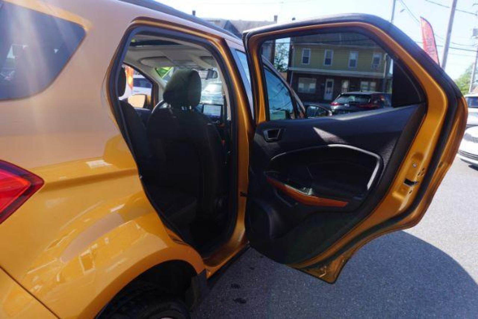 2021 yellow gold /black cloth Ford EcoSport SE AWD (MAJ6S3GL3MC) with an 2.0L L4 DOHC 16V engine, 6-Speed Automatic transmission, located at 312 Centre Ave, Schuylkill Haven, PA, 17972, (570) 593-5278, 40.638130, -76.177383 - LUGGAGE RACK, REMOTE ENGINE STARTER - Photo#46