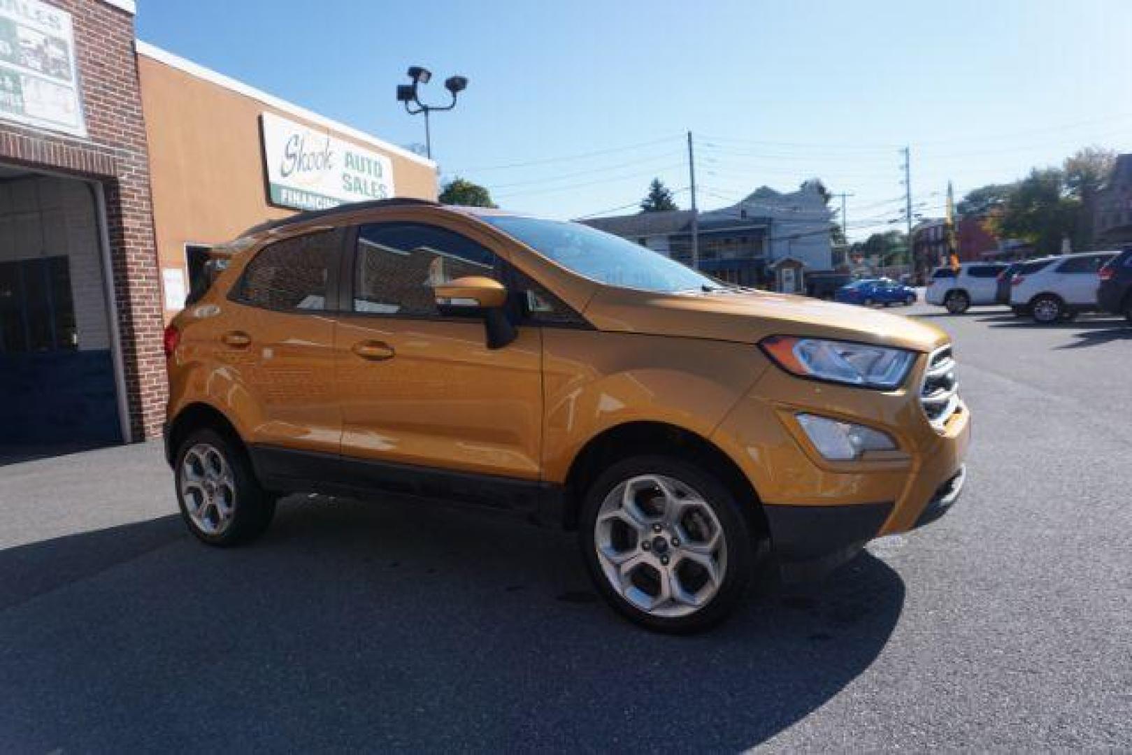 2021 yellow gold /black cloth Ford EcoSport SE AWD (MAJ6S3GL3MC) with an 2.0L L4 DOHC 16V engine, 6-Speed Automatic transmission, located at 312 Centre Ave, Schuylkill Haven, PA, 17972, (570) 593-5278, 40.638130, -76.177383 - LUGGAGE RACK, REMOTE ENGINE STARTER - Photo#5