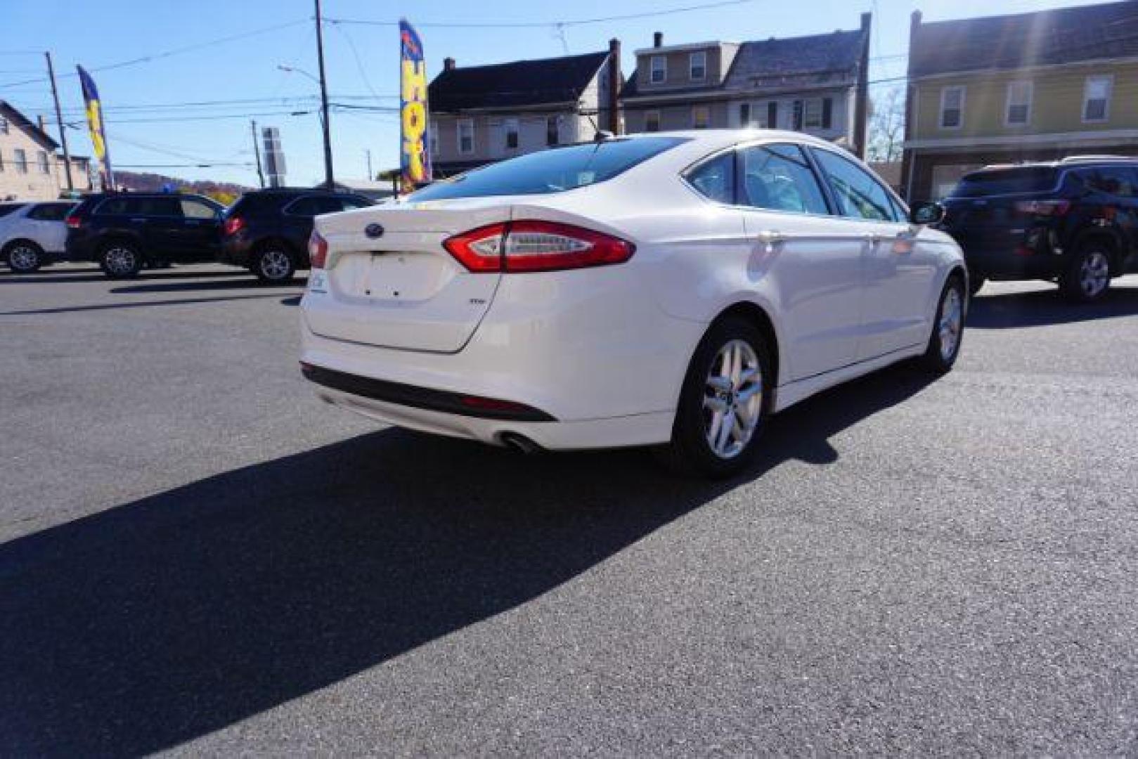 2016 White Platinum Metallic Tri-Coat /Charcoal Black, cloth Ford Fusion SE (1FA6P0H73G5) with an 2.5L L4 DOHC 16V engine, 6-Speed Automatic transmission, located at 312 Centre Ave, Schuylkill Haven, PA, 17972, (570) 593-5278, 40.638130, -76.177383 - fog lights, rear parking sensors - Photo#10