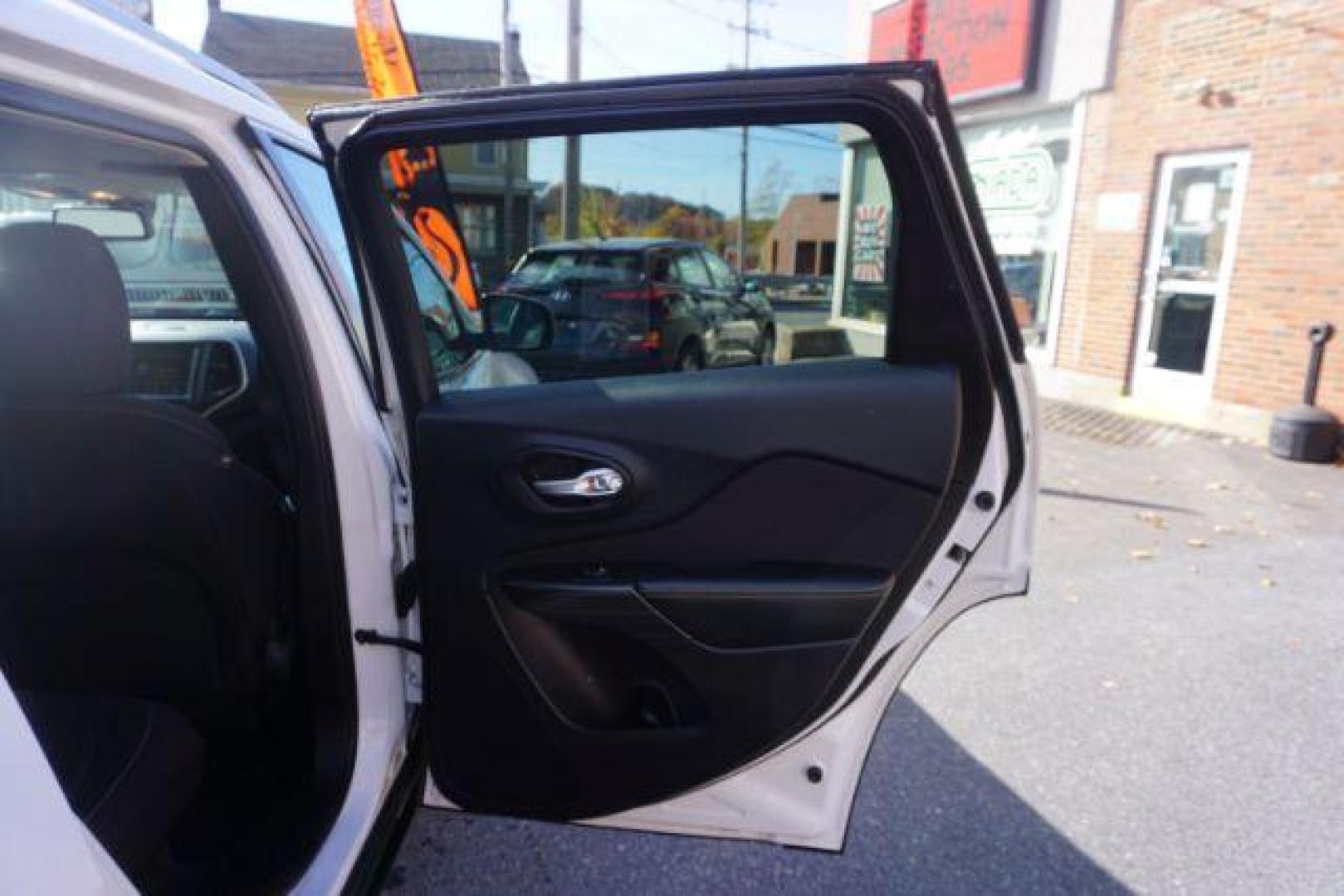 2016 Bright White Clear Coat /Black, premium cloth Jeep Cherokee Latitude 4WD (1C4PJMCS9GW) with an 3.2L V6 DOHC 24V engine, 9-Speed Automatic transmission, located at 312 Centre Ave, Schuylkill Haven, PA, 17972, (570) 593-5278, 40.638130, -76.177383 - navigation, passive keyless entry, power drivers seat - Photo#47