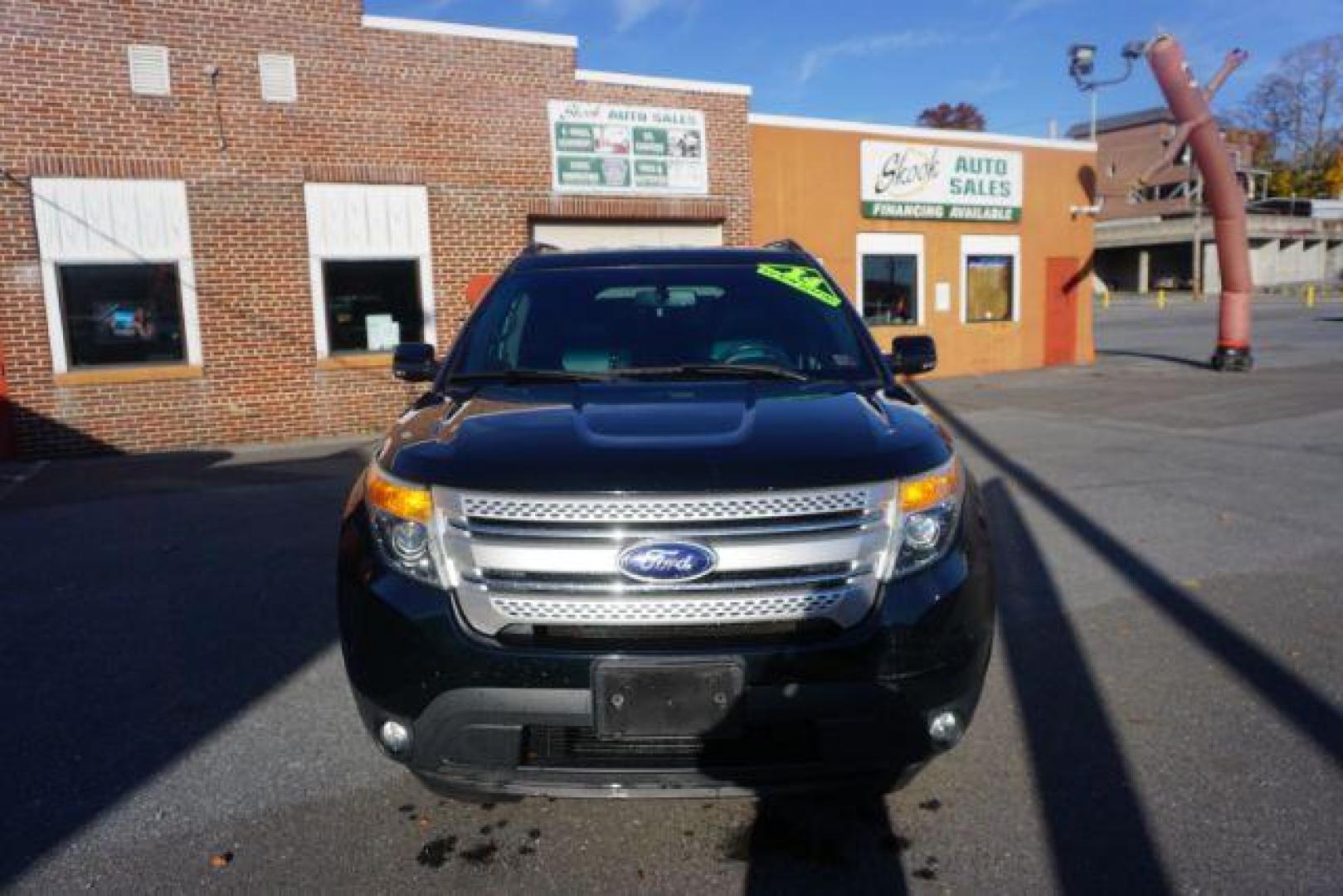 2014 Sterling Gray Metallic /Charcoal Black Ford Explorer XLT 4WD (1FM5K8D88EG) with an 3.5L V6 DOHC 24V engine, 6-Speed Automatic transmission, located at 312 Centre Ave, Schuylkill Haven, PA, 17972, (570) 593-5278, 40.638130, -76.177383 - blind spot monitor, navigation, power liftgate - Photo#5