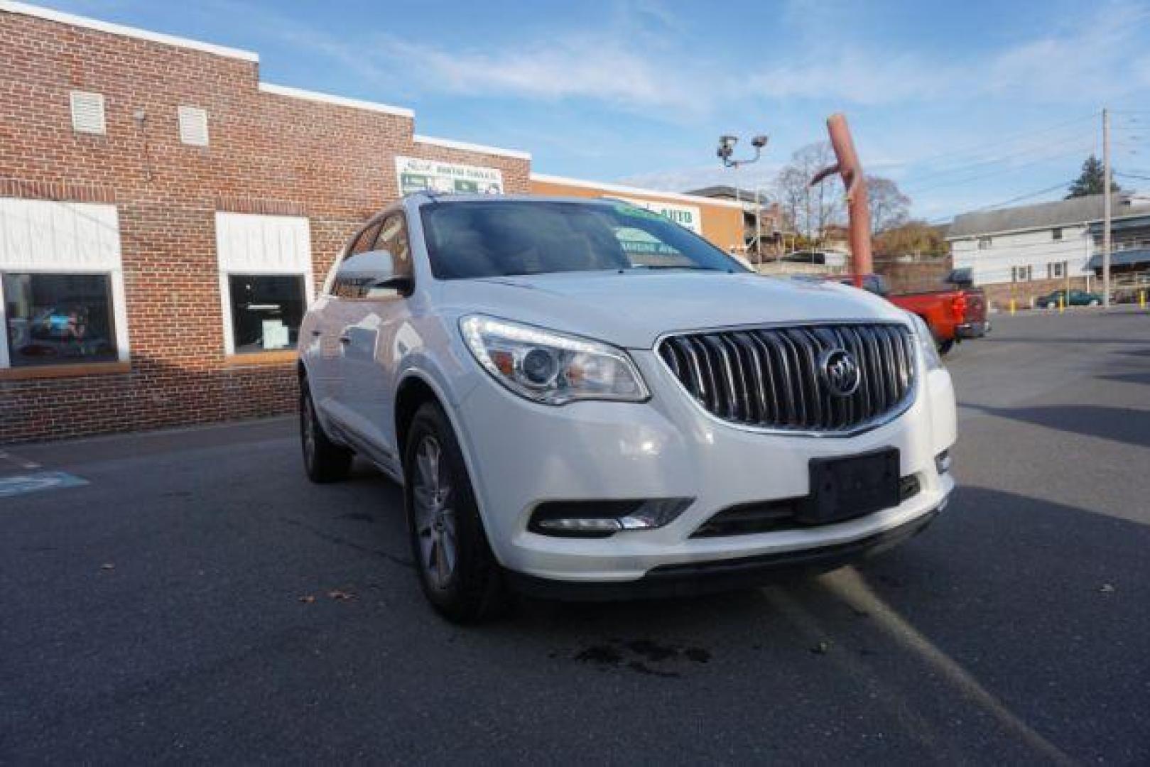 2017 Summit White /Ebony Seats w/Ebony Interior Accents, leather Buick Enclave Leather AWD (5GAKVBKD5HJ) with an 3.6L V6 DOHC 24V engine, 6-Speed Automatic Overdrive transmission, located at 312 Centre Ave, Schuylkill Haven, PA, 17972, (570) 593-5278, 40.638130, -76.177383 - collision avoidance system, lane departure warning, luggage rack, navigation system, power sunroof, towing pkg - Photo#5