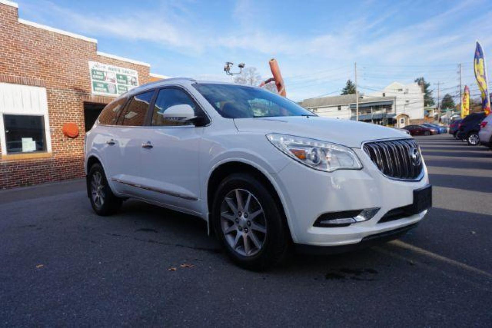 2017 Summit White /Ebony Seats w/Ebony Interior Accents, leather Buick Enclave Leather AWD (5GAKVBKD5HJ) with an 3.6L V6 DOHC 24V engine, 6-Speed Automatic Overdrive transmission, located at 312 Centre Ave, Schuylkill Haven, PA, 17972, (570) 593-5278, 40.638130, -76.177383 - collision avoidance system, lane departure warning, luggage rack, navigation system, power sunroof, towing pkg - Photo#6