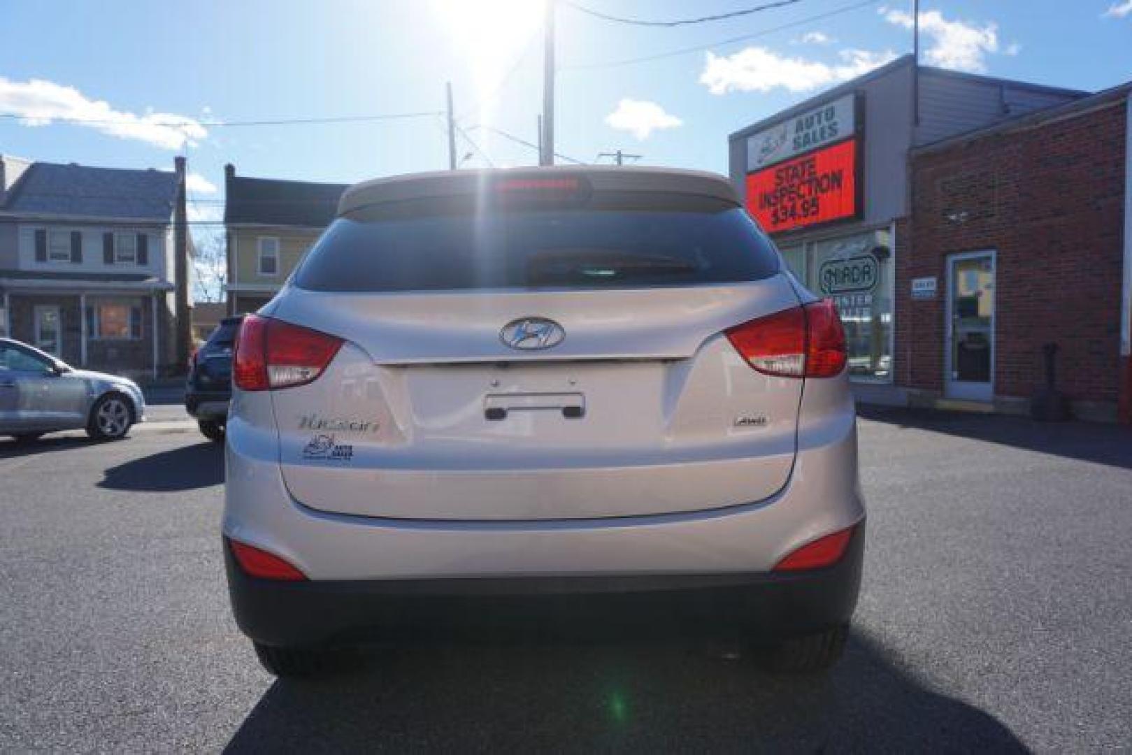 2014 Diamond Silver /Black Hyundai Tucson GLS AWD (KM8JUCAG5EU) with an 2.4L L4 DOHC 16V engine, 6-Speed Automatic transmission, located at 312 Centre Ave, Schuylkill Haven, PA, 17972, (570) 593-5278, 40.638130, -76.177383 - Photo#14