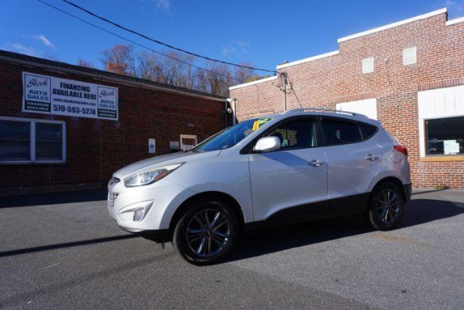 2014 Diamond Silver /Black Hyundai Tucson GLS AWD (KM8JUCAG5EU) with an 2.4L L4 DOHC 16V engine, 6-Speed Automatic transmission, located at 312 Centre Ave, Schuylkill Haven, PA, 17972, (570) 593-5278, 40.638130, -76.177383 - Photo#1