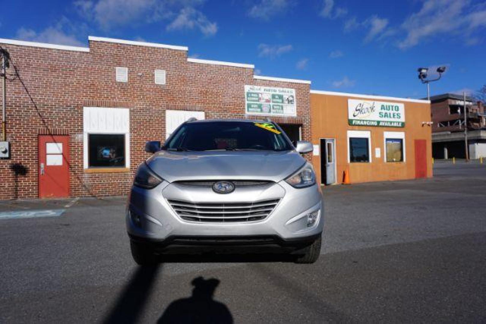 2014 Diamond Silver /Black Hyundai Tucson GLS AWD (KM8JUCAG5EU) with an 2.4L L4 DOHC 16V engine, 6-Speed Automatic transmission, located at 312 Centre Ave, Schuylkill Haven, PA, 17972, (570) 593-5278, 40.638130, -76.177383 - Photo#4