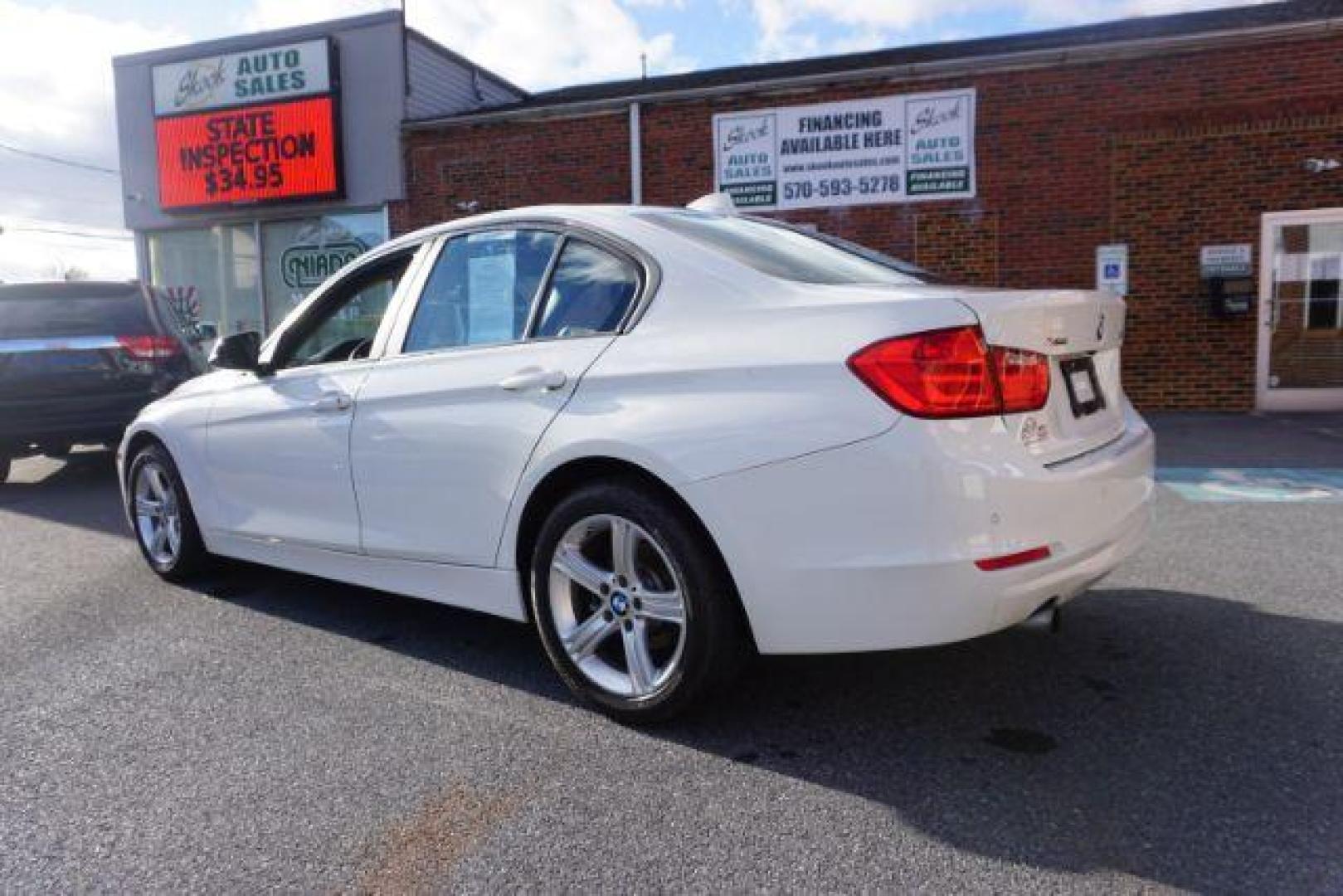 2015 Alpine White BMW 3-Series 320i xDrive (WBA3C3G53FN) with an 2.0L L4 DOHC 16V engine, 8-Speed Automatic transmission, located at 312 Centre Ave, Schuylkill Haven, PA, 17972, (570) 593-5278, 40.638130, -76.177383 - back up camera, HID headlamps, navigation, rear parking sensors - Photo#17