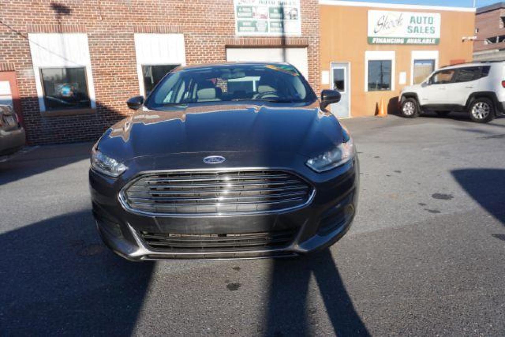 2015 Magnetic /Earth Gray Ford Fusion S (3FA6P0G73FR) with an 2.5L L4 DOHC 16V engine, 6-Speed Automatic transmission, located at 312 Centre Ave, Schuylkill Haven, PA, 17972, (570) 593-5278, 40.638130, -76.177383 - Photo#4