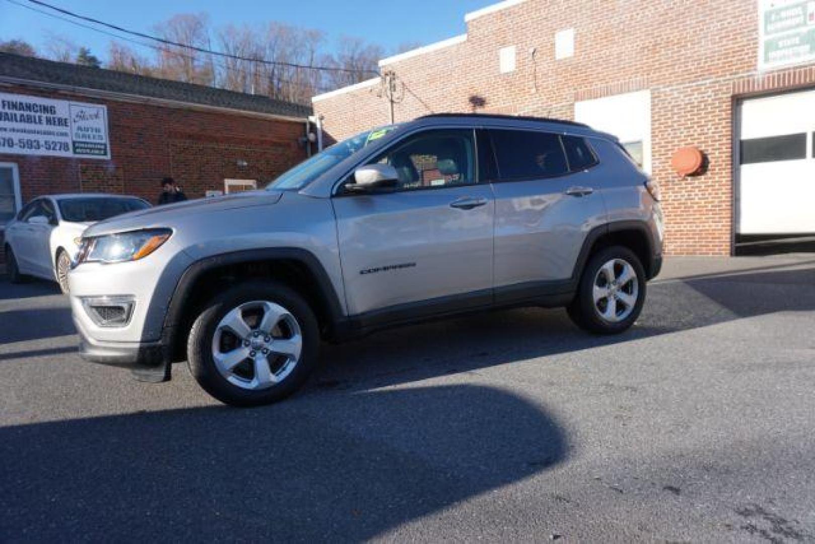 2018 Billet Silver Metallic Clear Coat/Black Clear Coat /leather Jeep Compass Latitude 4WD (3C4NJDBB8JT) with an 2.4L L4 DOHC 16V engine, located at 312 Centre Ave, Schuylkill Haven, PA, 17972, (570) 593-5278, 40.638130, -76.177383 - COLLISION AVOIDANCE SYSTEM, HID HEADLAMPS, LANE DEPARTURE WARNING, LUGGAGE RACK, POWER LIFTGATE, TOWING PKG - Photo#1