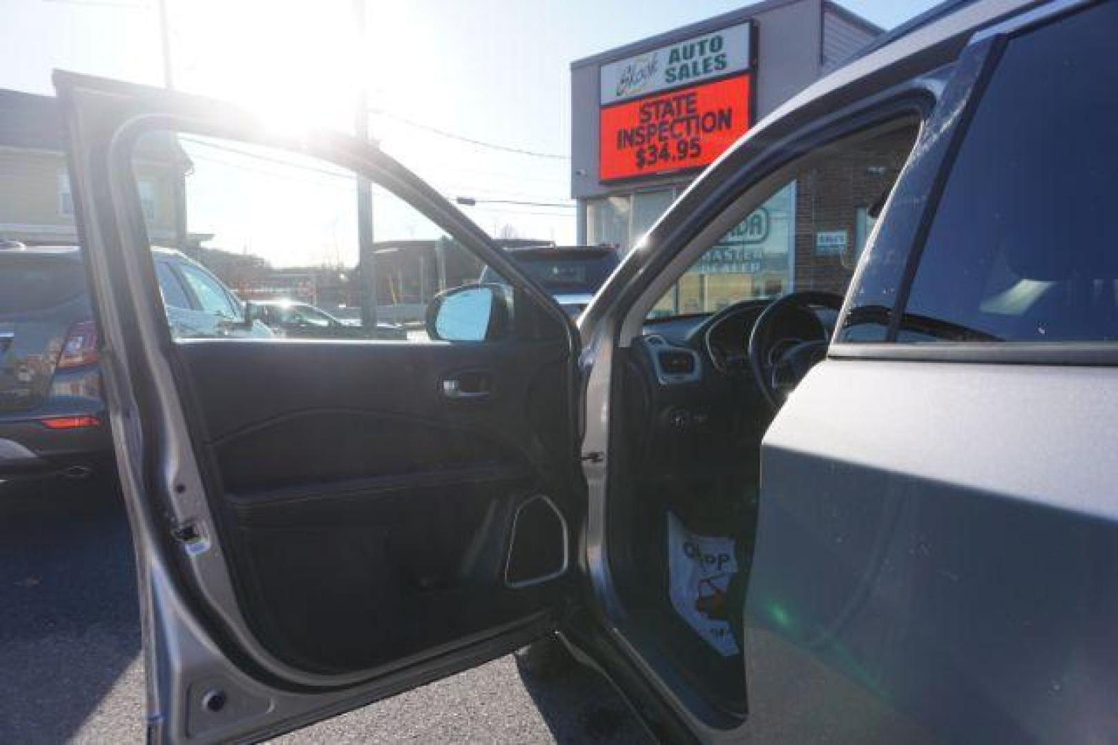 2018 Billet Silver Metallic Clear Coat/Black Clear Coat /leather Jeep Compass Latitude 4WD (3C4NJDBB8JT) with an 2.4L L4 DOHC 16V engine, located at 312 Centre Ave, Schuylkill Haven, PA, 17972, (570) 593-5278, 40.638130, -76.177383 - COLLISION AVOIDANCE SYSTEM, HID HEADLAMPS, LANE DEPARTURE WARNING, LUGGAGE RACK, POWER LIFTGATE, TOWING PKG - Photo#22