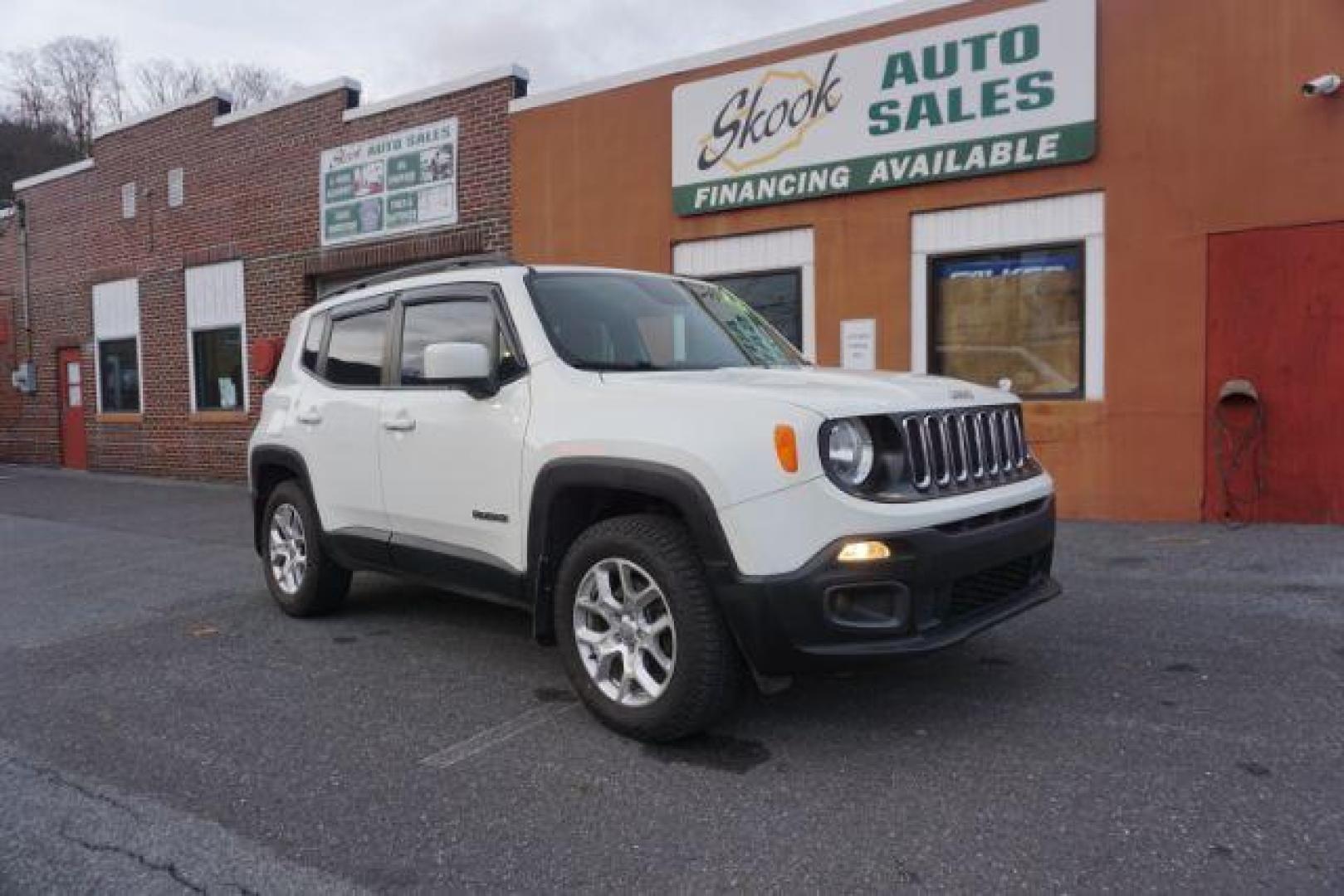 2016 Alpine White /Black, cloth Jeep Renegade Latitude 4WD (ZACCJBBT9GP) with an 2.4L L4 DOHC 16V engine, 6-Speed Manual transmission, located at 312 Centre Ave, Schuylkill Haven, PA, 17972, (570) 593-5278, 40.638130, -76.177383 - bluetooth connection, luggage rack, passive keyless entry, remote engine starter, - Photo#0