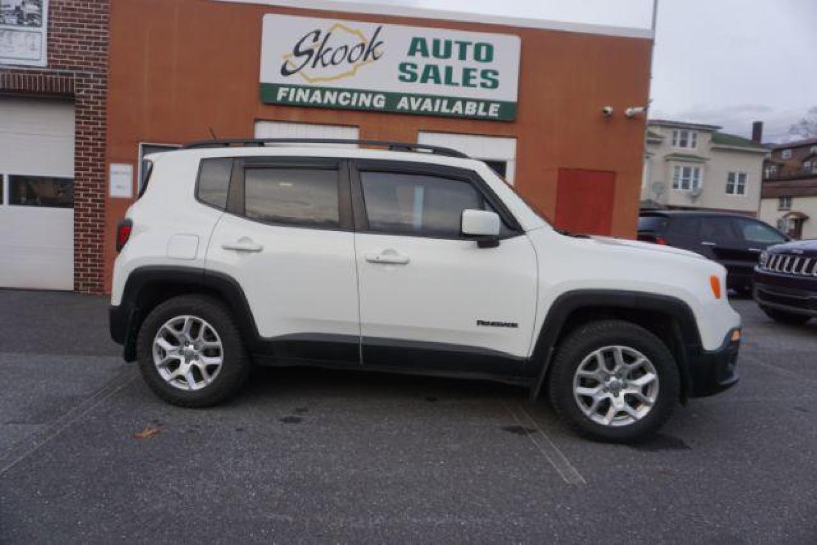 2016 Alpine White /Black, cloth Jeep Renegade Latitude 4WD (ZACCJBBT9GP) with an 2.4L L4 DOHC 16V engine, 6-Speed Manual transmission, located at 312 Centre Ave, Schuylkill Haven, PA, 17972, (570) 593-5278, 40.638130, -76.177383 - bluetooth connection, luggage rack, passive keyless entry, remote engine starter, - Photo#19