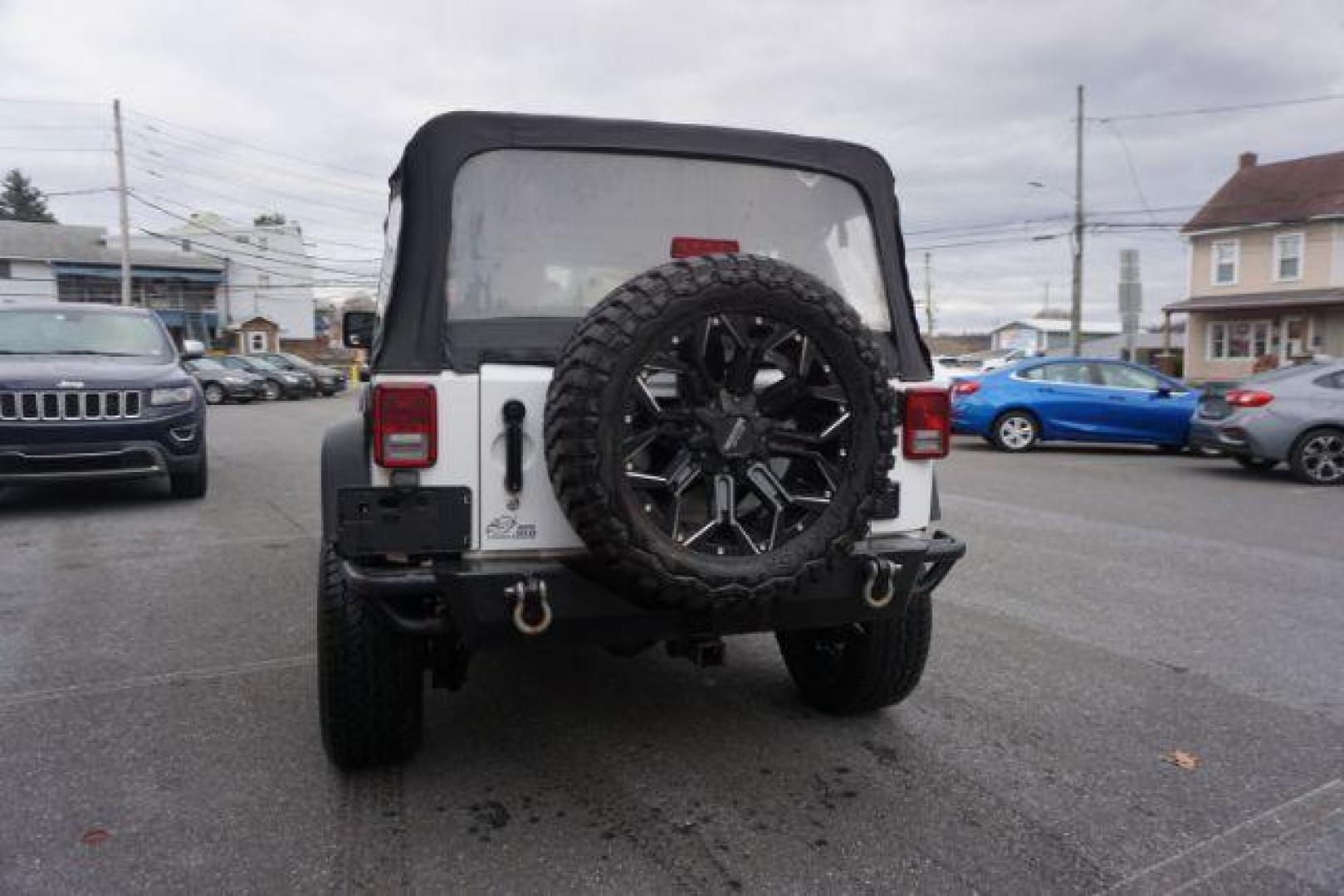 2016 Bright White Clear Coat /Black, cloth Jeep Wrangler Unlimited Sport 4WD (1C4BJWDG3GL) with an 3.6L V6 DOHC 24V FFV engine, located at 312 Centre Ave, Schuylkill Haven, PA, 17972, (570) 593-5278, 40.638130, -76.177383 - Photo#10