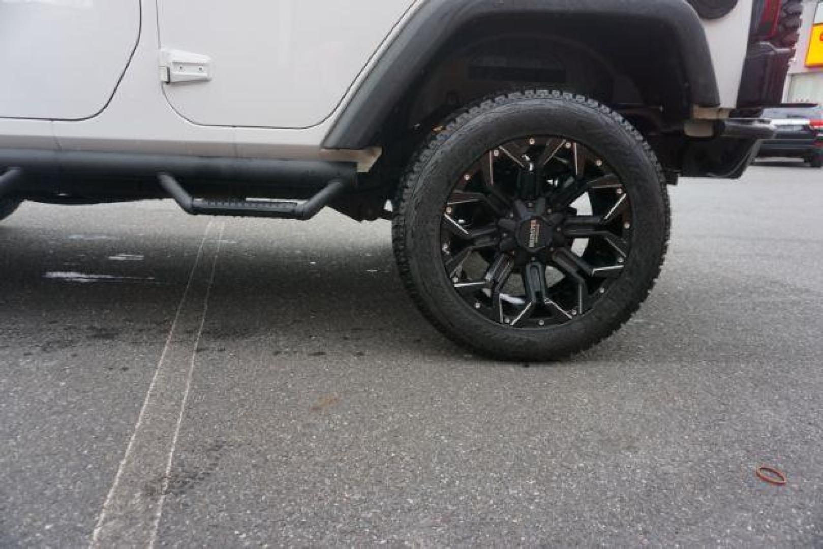 2016 Bright White Clear Coat /Black, cloth Jeep Wrangler Unlimited Sport 4WD (1C4BJWDG3GL) with an 3.6L V6 DOHC 24V FFV engine, located at 312 Centre Ave, Schuylkill Haven, PA, 17972, (570) 593-5278, 40.638130, -76.177383 - Photo#6