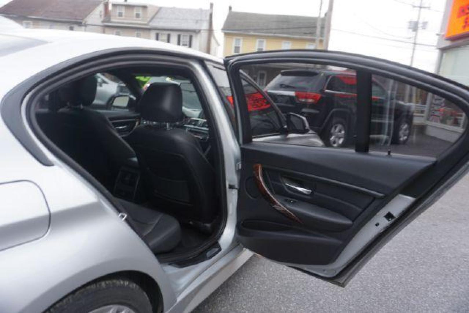 2014 Glacier Silver Metallic /black BMW M-Sport 328i Sedan (WBA3A5C54EP) with an 2.0L L4 DOHC 16V engine, 8-Speed Automatic transmission, located at 312 Centre Ave, Schuylkill Haven, PA, 17972, (570) 593-5278, 40.638130, -76.177383 - 3 Series Sport Pkg, Adaptive cruise control, back up camera, blind spot monitor, collision avoidance system, HID headlamps, navigation system, rear parking sensors - Photo#48