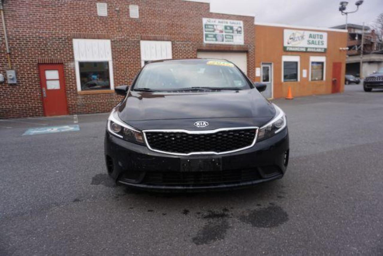 2017 Aurora Black /Black, cloth Kia Forte LX 6A (3KPFK4A75HE) with an 2.0L L4 DOHC 16V engine, 6-Speed Automatic transmission, located at 312 Centre Ave, Schuylkill Haven, PA, 17972, (570) 593-5278, 40.638130, -76.177383 - Photo#5