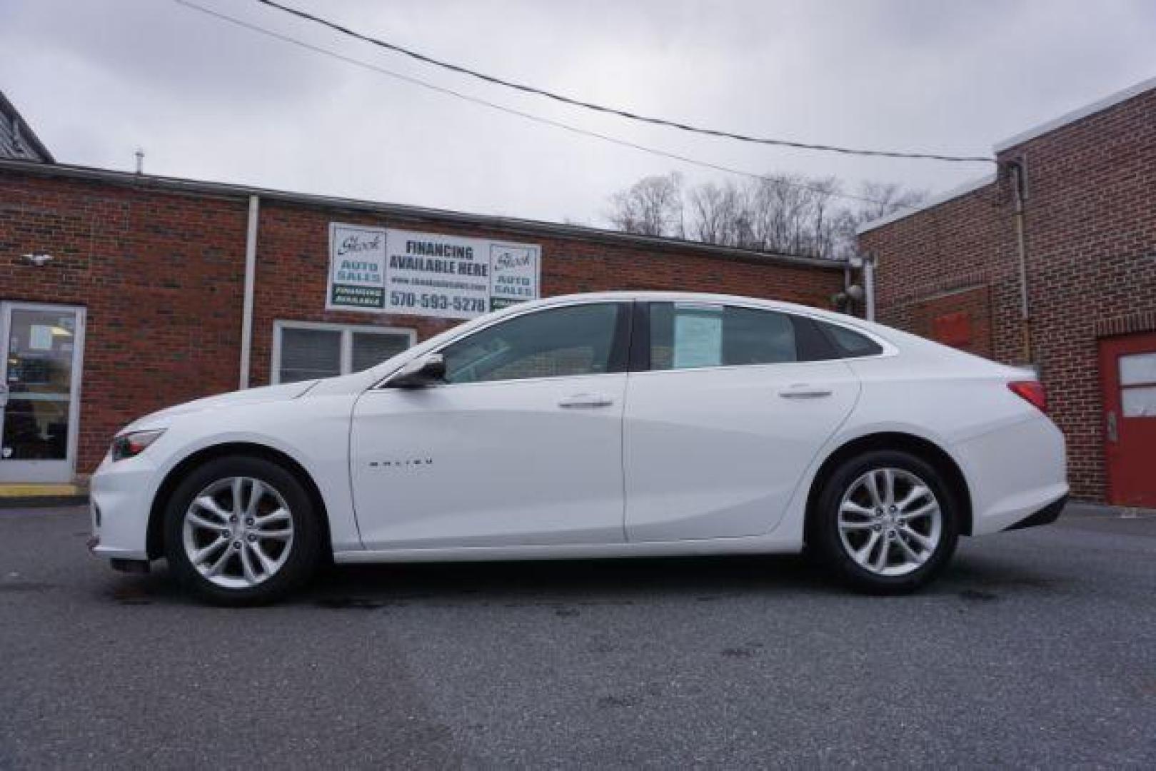 2017 Summit White /Jet Black, premium cloth Chevrolet Malibu 1LT (1G1ZE5ST3HF) with an 1.5L L4 DOHC 16V engine, 6-Speed Automatic transmission, located at 312 Centre Ave, Schuylkill Haven, PA, 17972, (570) 593-5278, 40.638130, -76.177383 - Photo#19