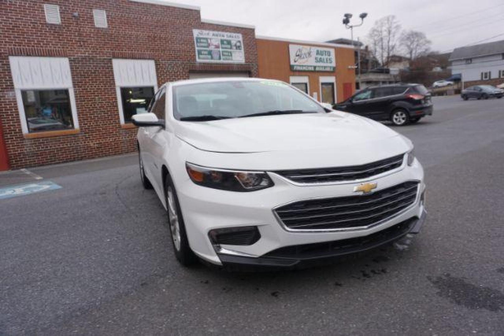 2017 Summit White /Jet Black, premium cloth Chevrolet Malibu 1LT (1G1ZE5ST3HF) with an 1.5L L4 DOHC 16V engine, 6-Speed Automatic transmission, located at 312 Centre Ave, Schuylkill Haven, PA, 17972, (570) 593-5278, 40.638130, -76.177383 - Photo#6