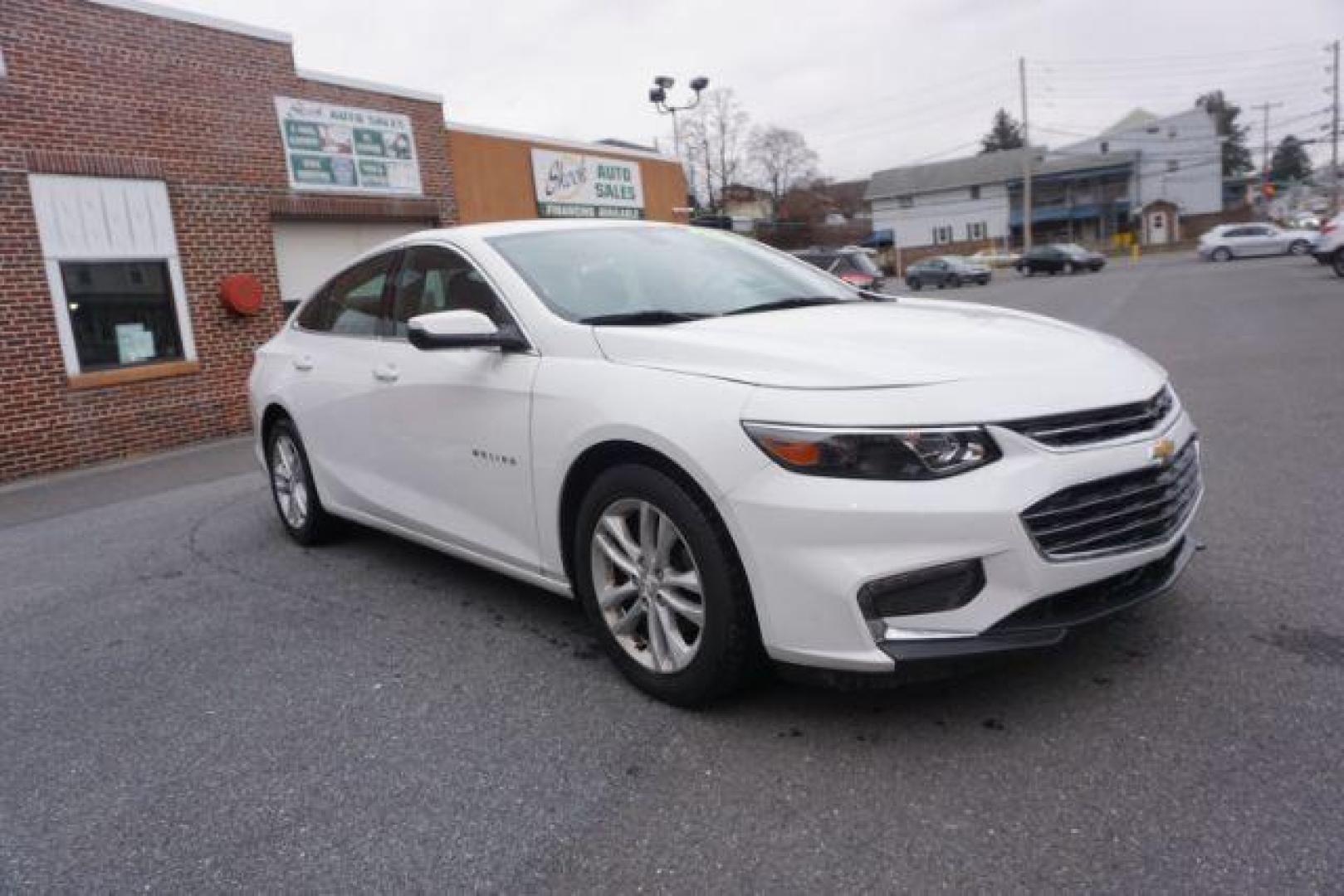 2017 Summit White /Jet Black, premium cloth Chevrolet Malibu 1LT (1G1ZE5ST3HF) with an 1.5L L4 DOHC 16V engine, 6-Speed Automatic transmission, located at 312 Centre Ave, Schuylkill Haven, PA, 17972, (570) 593-5278, 40.638130, -76.177383 - Photo#7