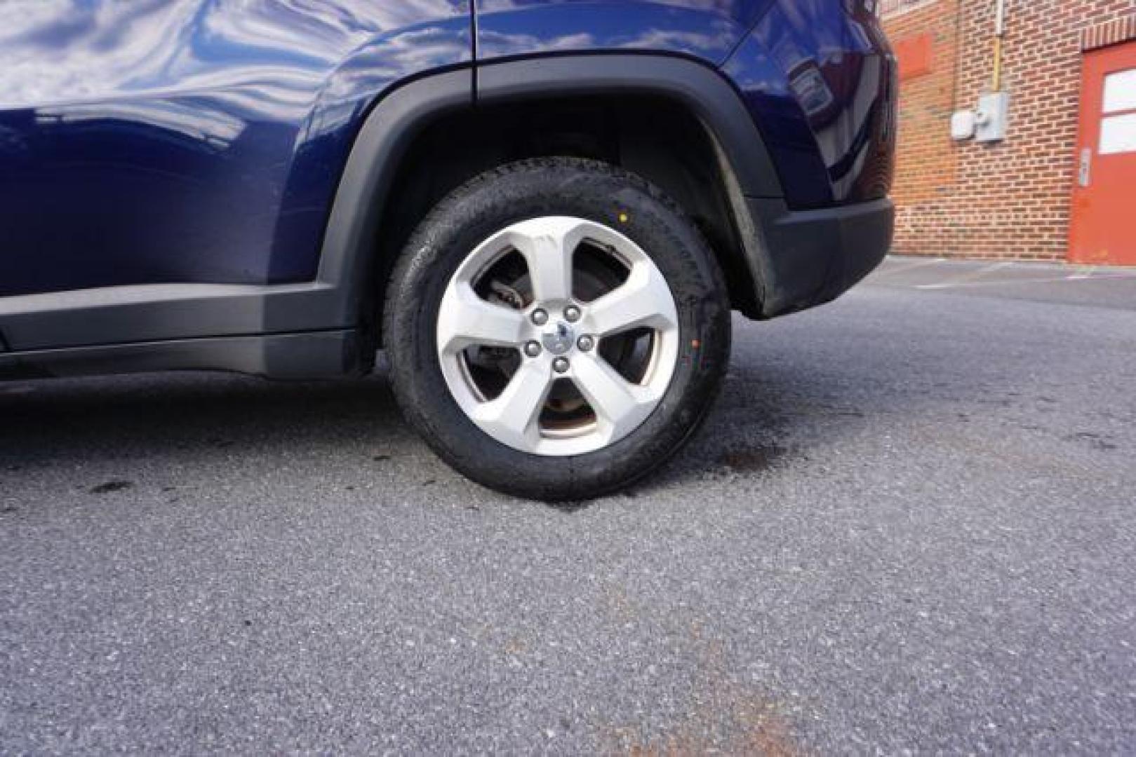 2018 Jazz Blue Pearl Coat/Black Clear Coat /leather Jeep Compass Latitude 4WD (3C4NJDBB3JT) with an 2.4L L4 DOHC 16V engine, located at 312 Centre Ave, Schuylkill Haven, PA, 17972, (570) 593-5278, 40.638130, -76.177383 - luggage rack - Photo#17