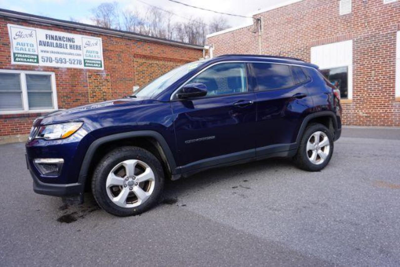 2018 Jazz Blue Pearl Coat/Black Clear Coat /leather Jeep Compass Latitude 4WD (3C4NJDBB3JT) with an 2.4L L4 DOHC 16V engine, located at 312 Centre Ave, Schuylkill Haven, PA, 17972, (570) 593-5278, 40.638130, -76.177383 - luggage rack - Photo#1