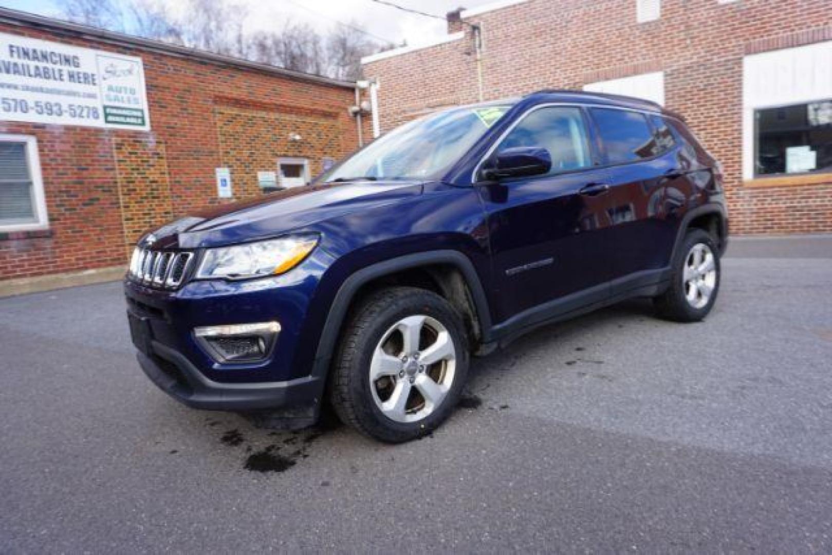 2018 Jazz Blue Pearl Coat/Black Clear Coat /leather Jeep Compass Latitude 4WD (3C4NJDBB3JT) with an 2.4L L4 DOHC 16V engine, located at 312 Centre Ave, Schuylkill Haven, PA, 17972, (570) 593-5278, 40.638130, -76.177383 - luggage rack - Photo#2