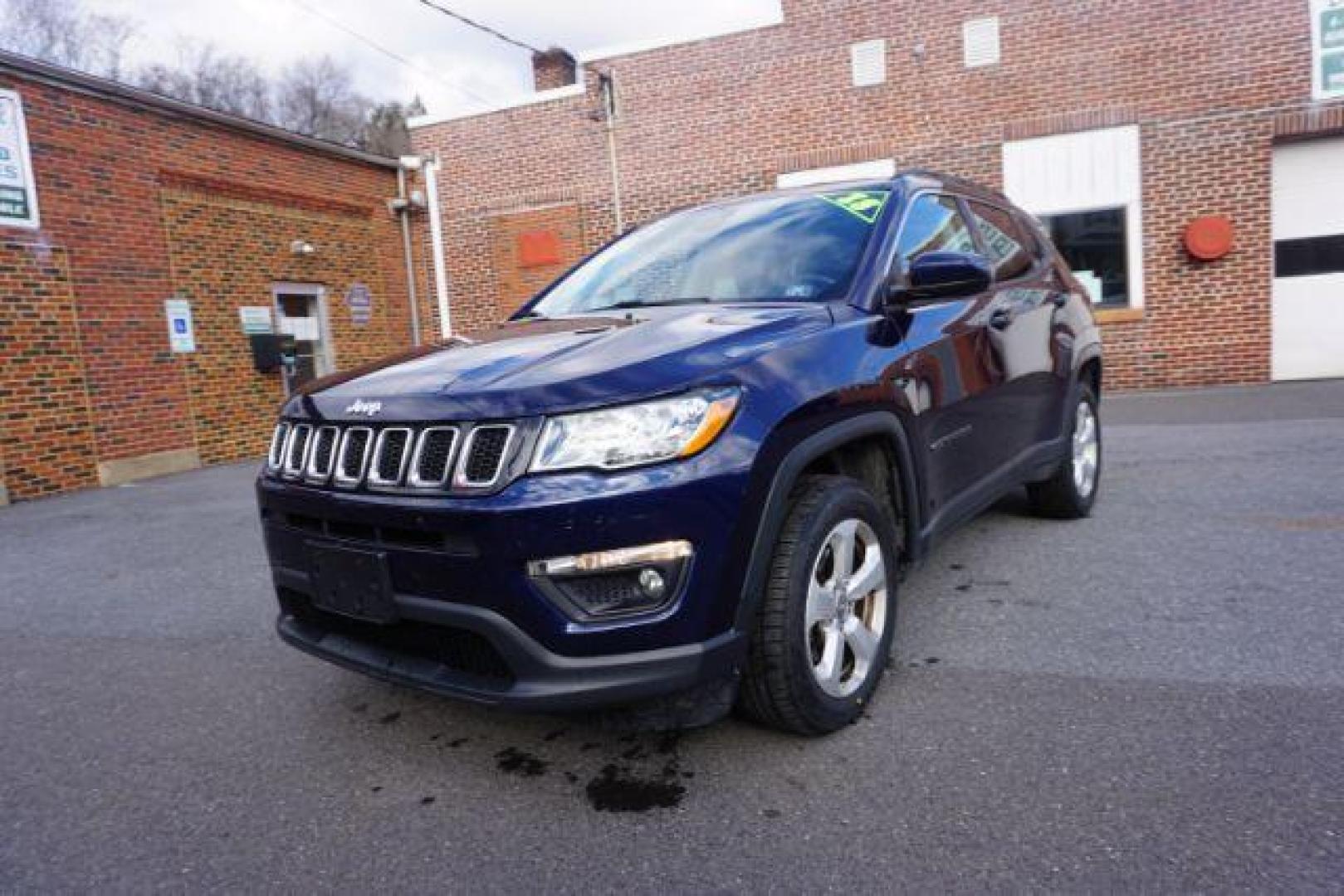 2018 Jazz Blue Pearl Coat/Black Clear Coat /leather Jeep Compass Latitude 4WD (3C4NJDBB3JT) with an 2.4L L4 DOHC 16V engine, located at 312 Centre Ave, Schuylkill Haven, PA, 17972, (570) 593-5278, 40.638130, -76.177383 - luggage rack - Photo#3