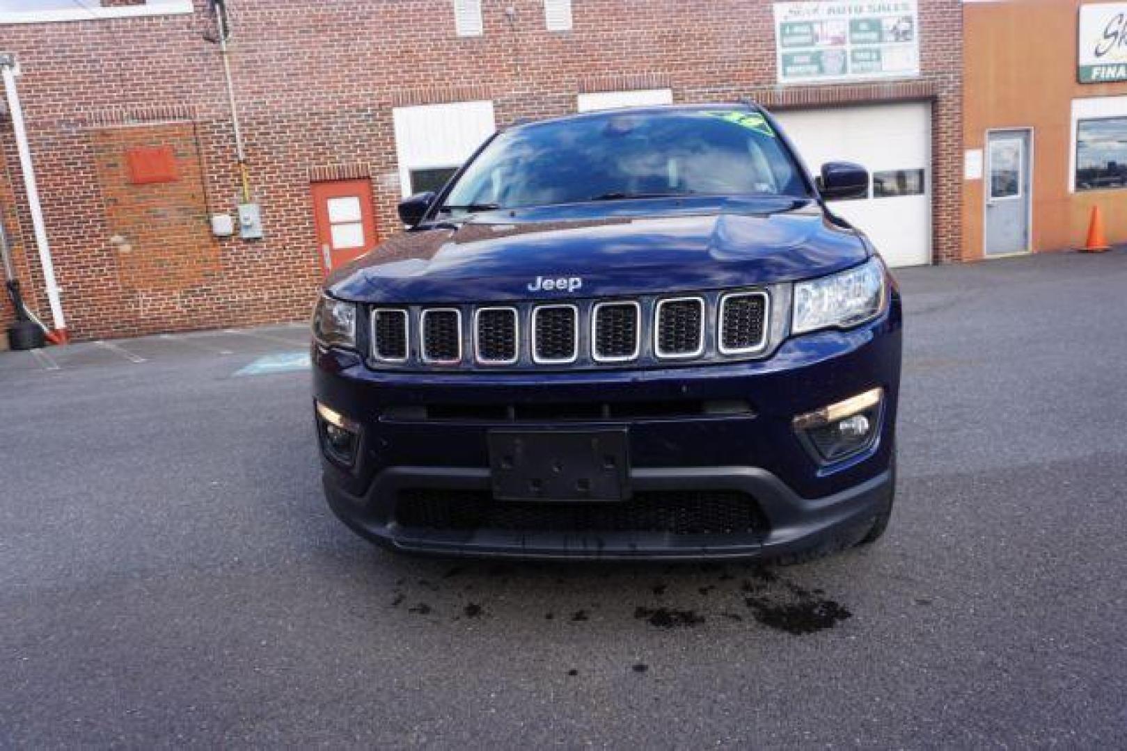 2018 Jazz Blue Pearl Coat/Black Clear Coat /leather Jeep Compass Latitude 4WD (3C4NJDBB3JT) with an 2.4L L4 DOHC 16V engine, located at 312 Centre Ave, Schuylkill Haven, PA, 17972, (570) 593-5278, 40.638130, -76.177383 - luggage rack - Photo#5