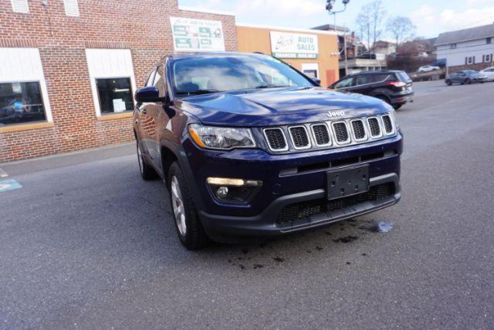 2018 Jazz Blue Pearl Coat/Black Clear Coat /leather Jeep Compass Latitude 4WD (3C4NJDBB3JT) with an 2.4L L4 DOHC 16V engine, located at 312 Centre Ave, Schuylkill Haven, PA, 17972, (570) 593-5278, 40.638130, -76.177383 - luggage rack - Photo#7