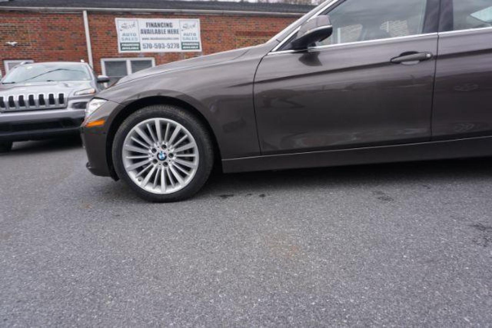 2015 gray /biege bmw 328 3 series xdrive 328i xdrive (WBA3B5G58FN) with an 2.0 engine, automatic transmission, located at 312 Centre Ave, Schuylkill Haven, PA, 17972, (570) 593-5278, 40.638130, -76.177383 - Photo#19